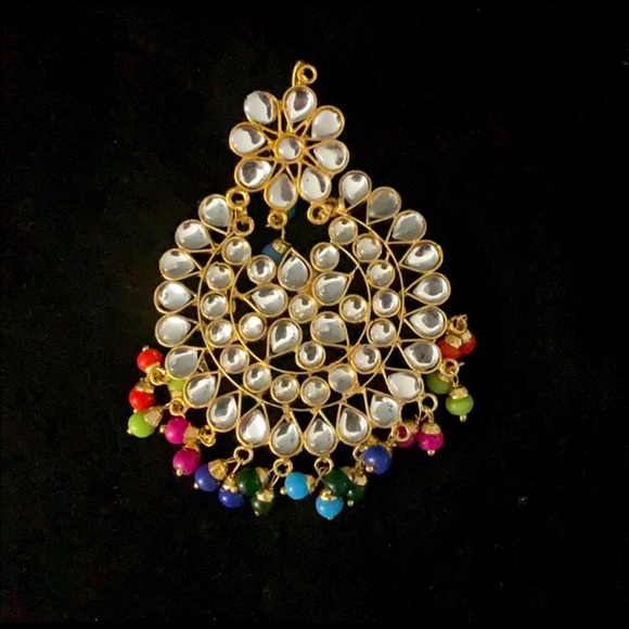 Tikka and earrings - Picture 2 of 2